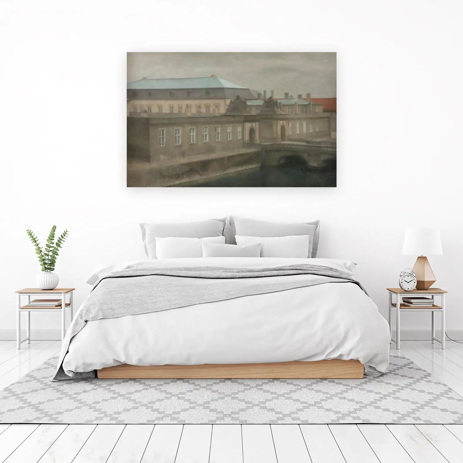 Elegant Canal Building Cityscape Wall Art
