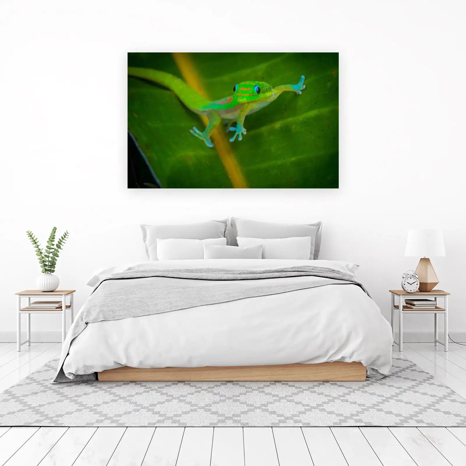 Vibrant Gecko Nature Macro Wall Art