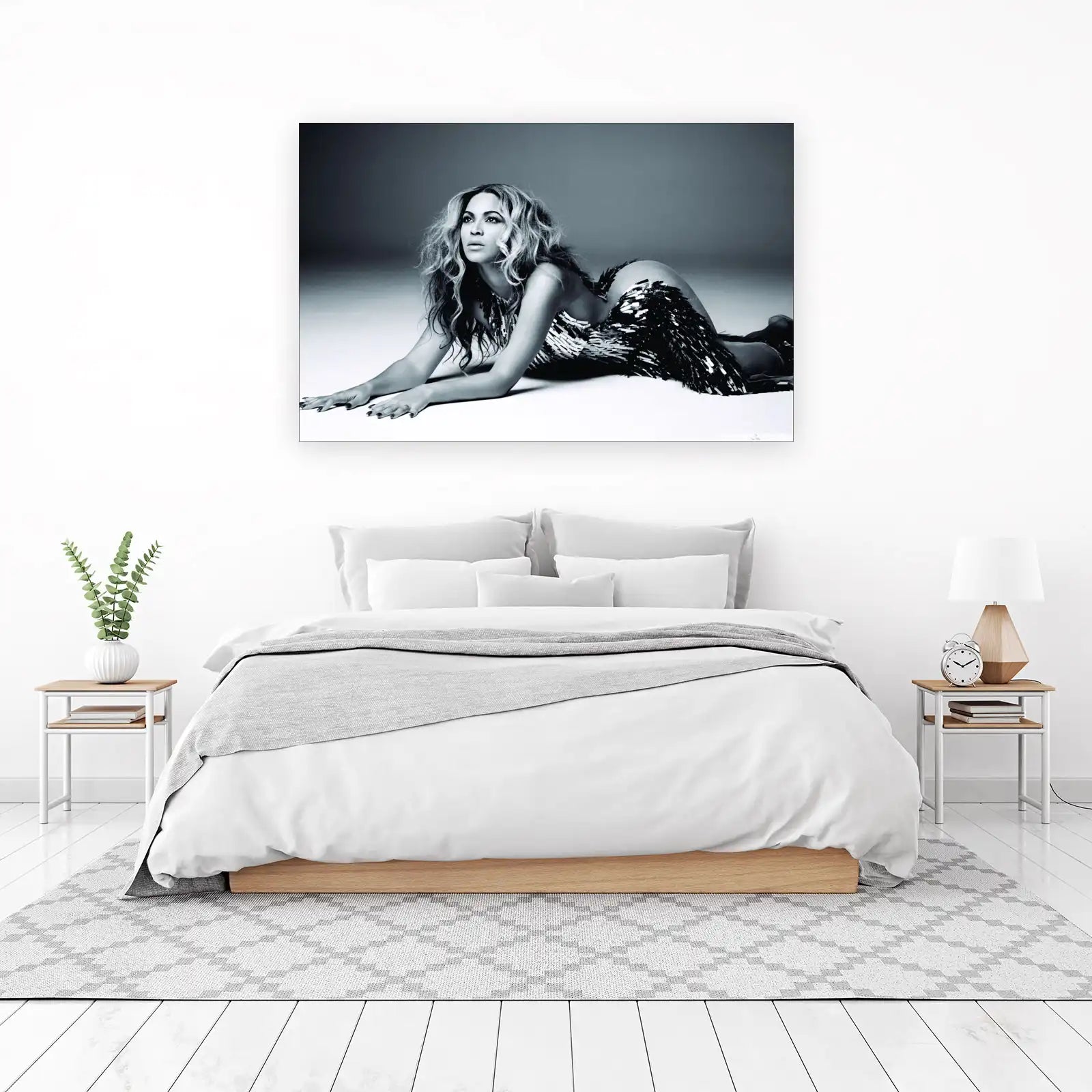 Beyoncé Glamour Pose Black and White Wall Art