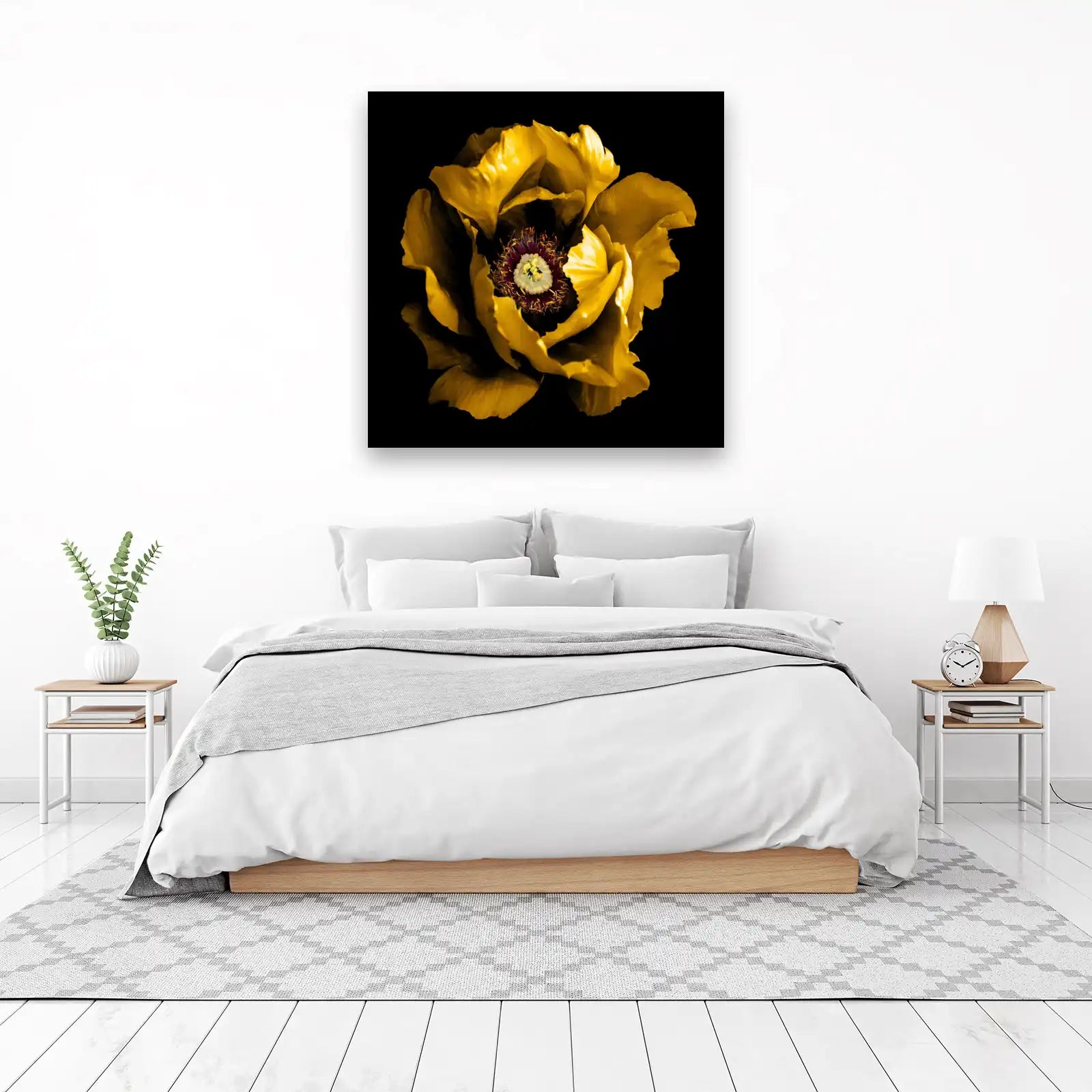 Golden Opulence Poppy Wall Art - Luxury Floral Art