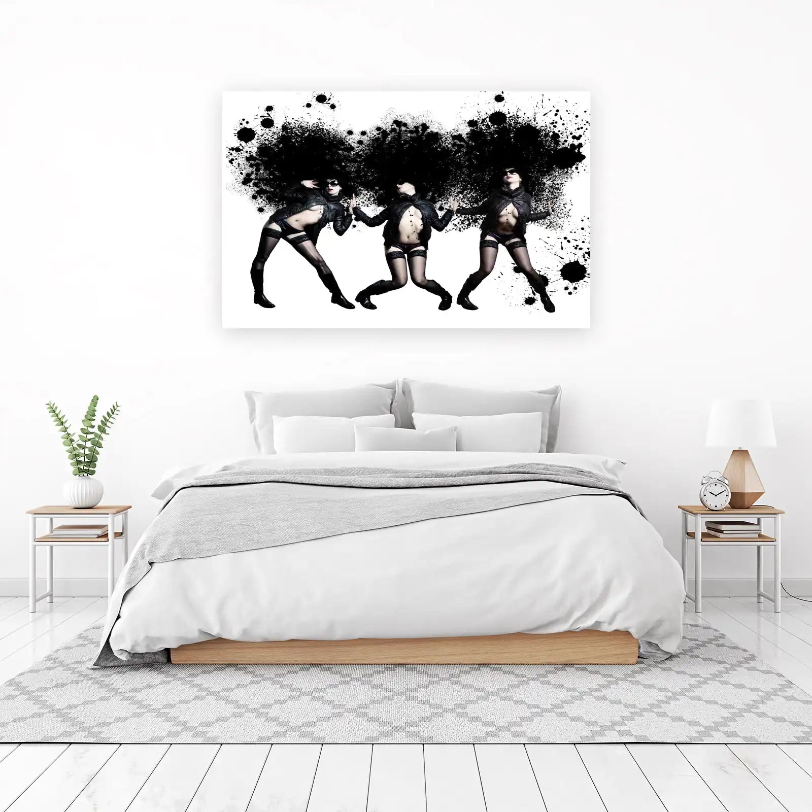 Edgy Femme Fatale Splash Wall Art