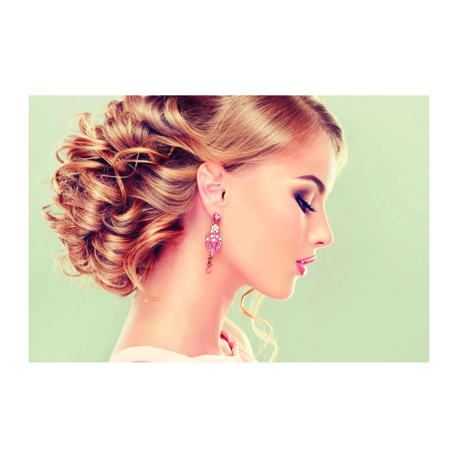 Elegant Woman Portrait Wall Art - Glamour & Beauty Decor